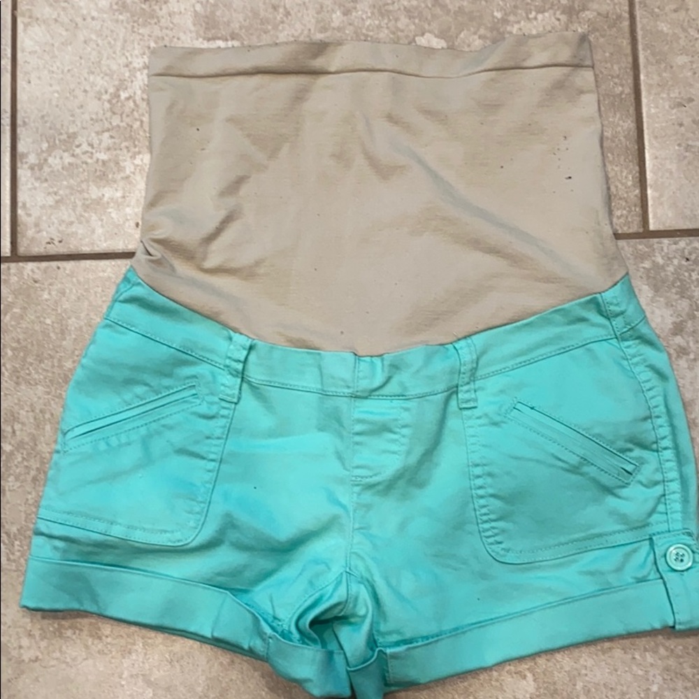Maternity shorts